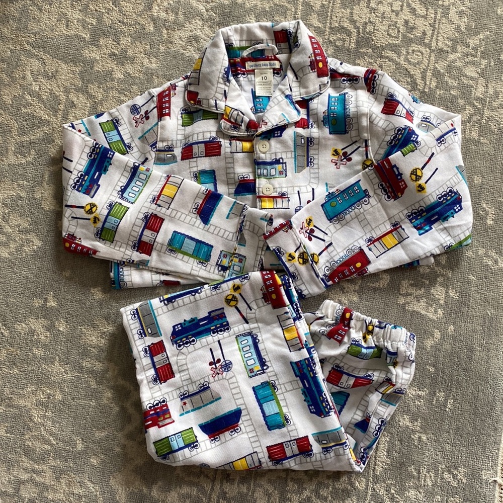 Pottery barn kids train flannel pajama in size 10